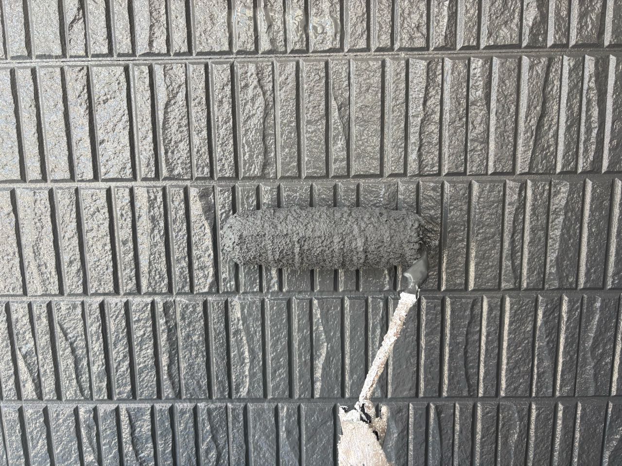 仕上げ塗装2回目です。