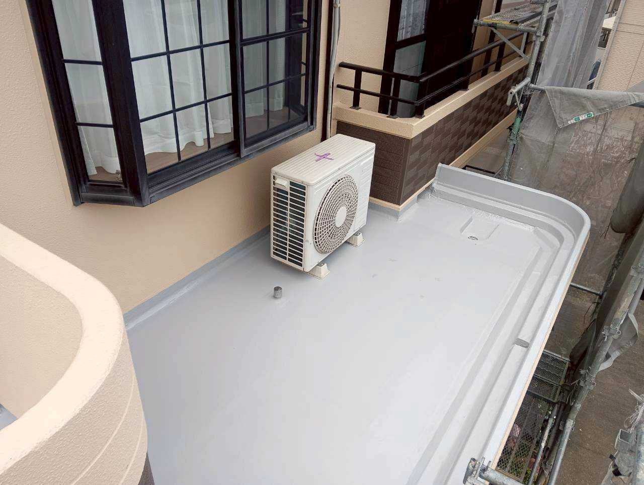 ウレタン防水塗布2回目。