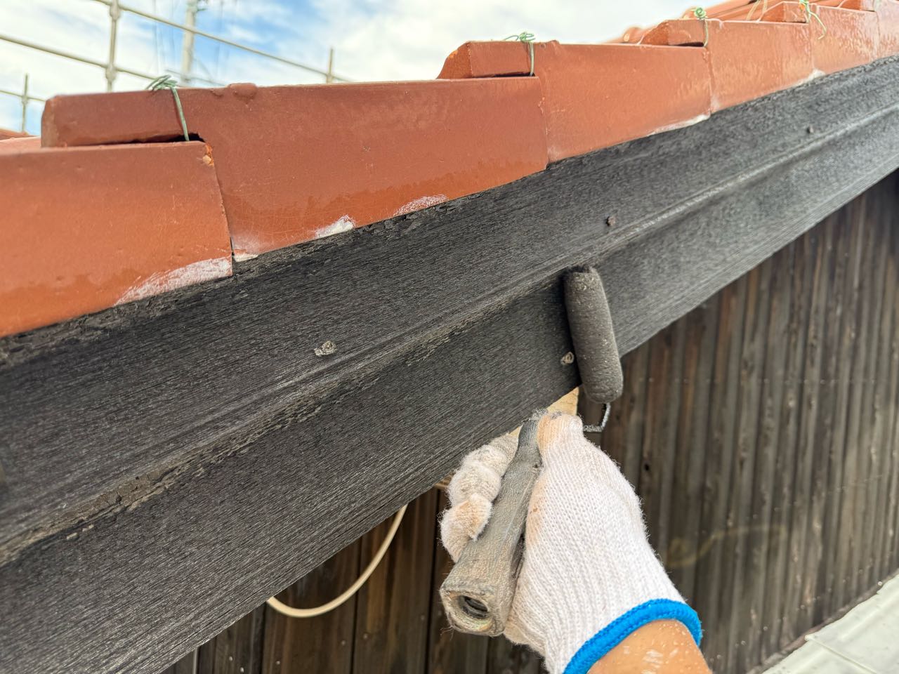 仕上げ塗装2回目です。