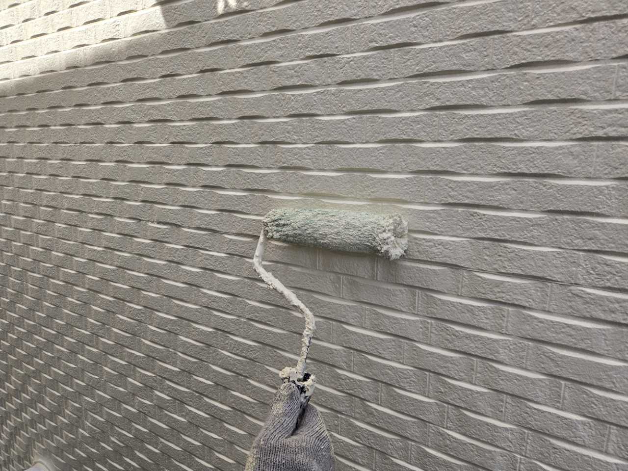 仕上げ塗装2回目です。