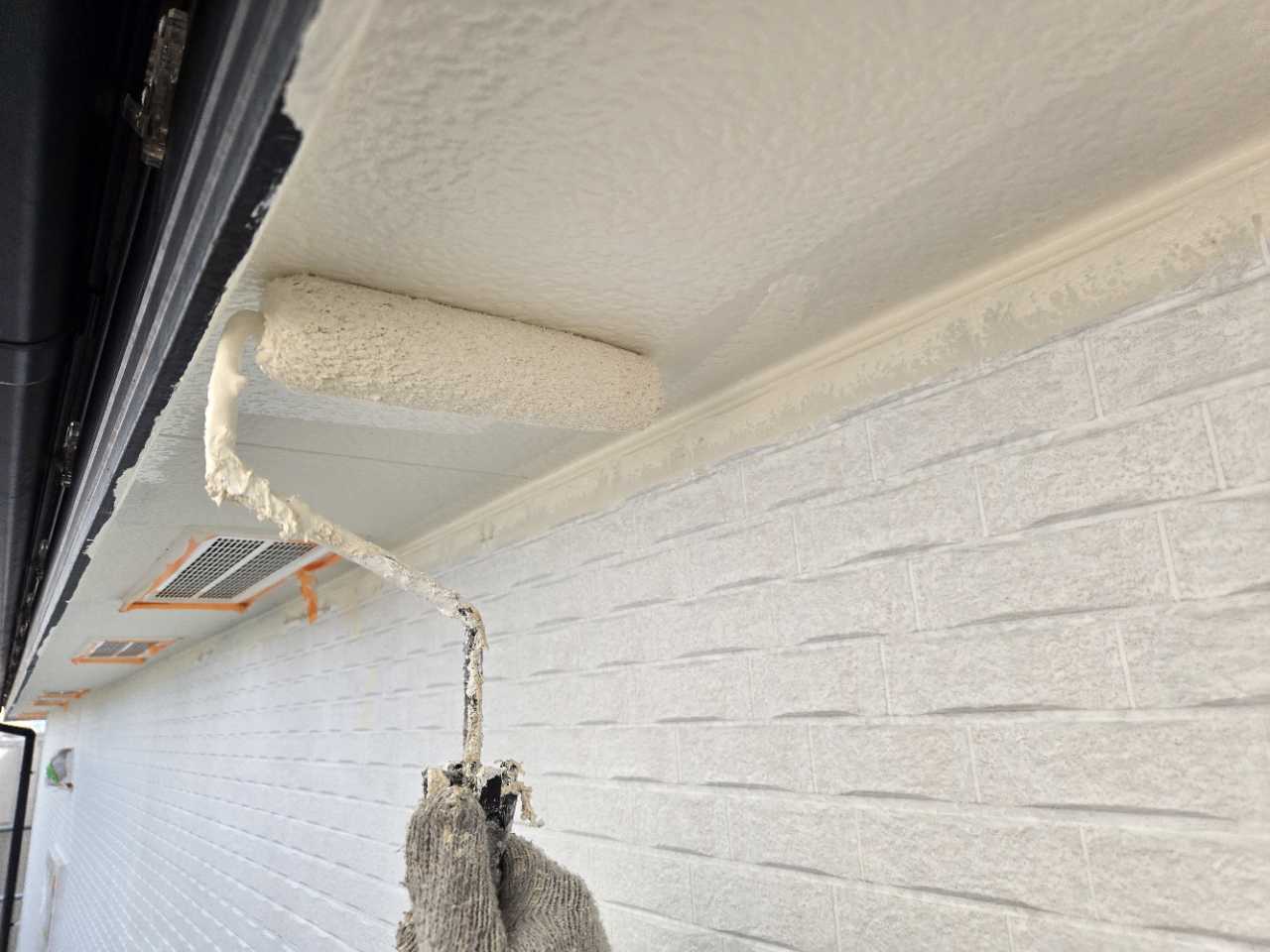 仕上げ塗装2回目です。