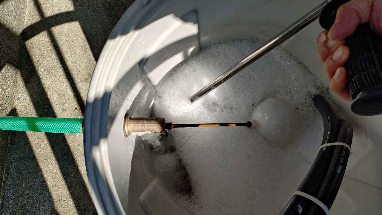 バイオ洗浄原液撹拌。