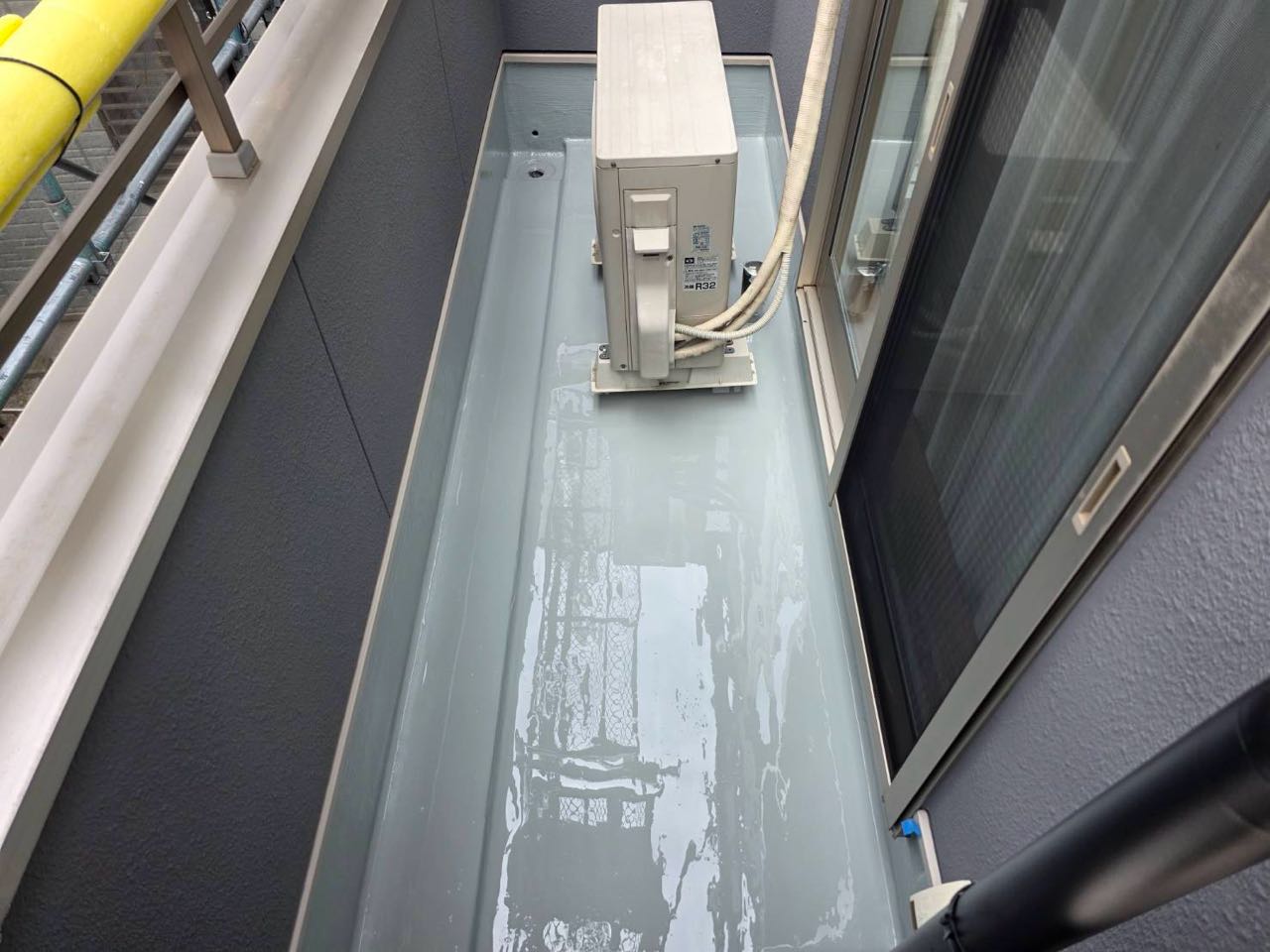 ウレタン防水塗布2回目。