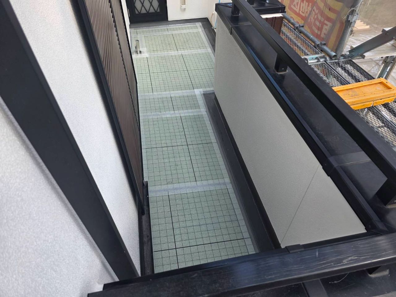 メッシュを貼り強度を上げます。