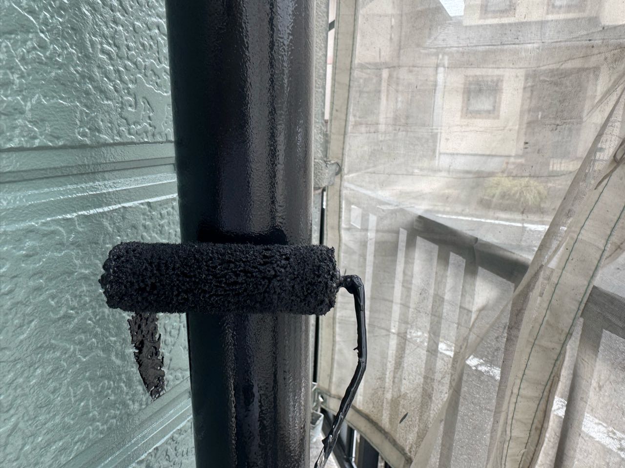 仕上げ塗装2回目です。