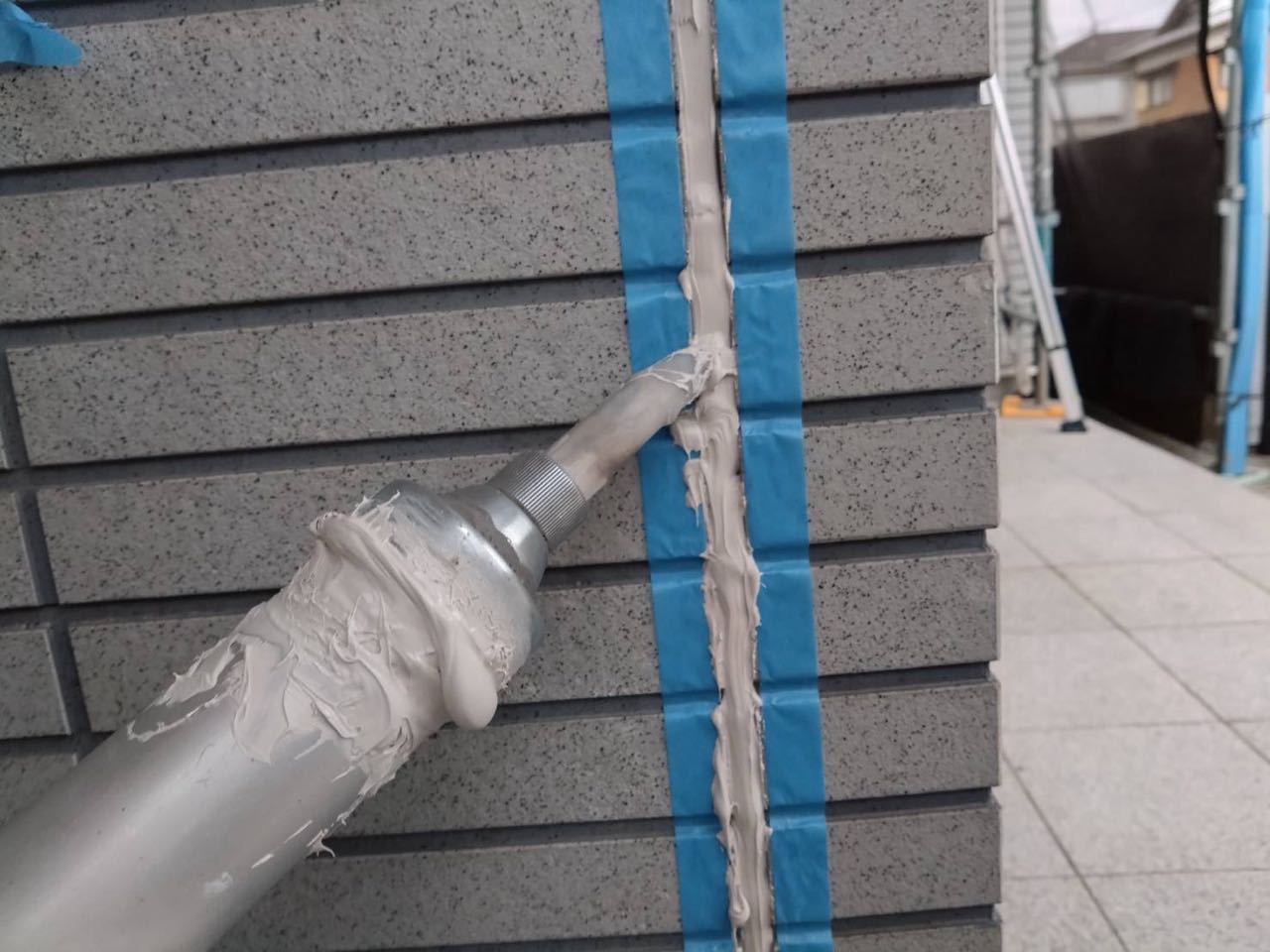 コーキング充填します。