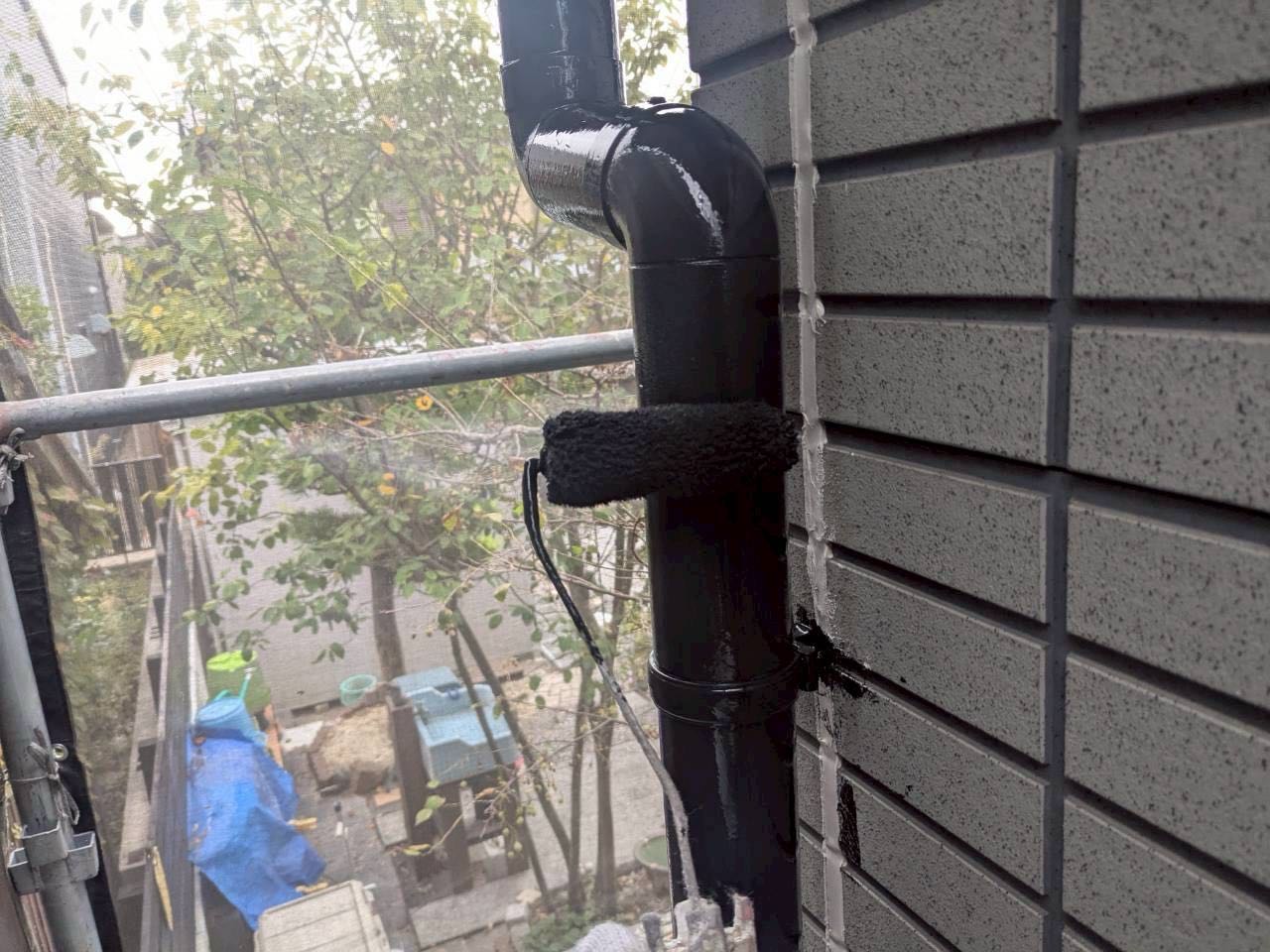 仕上げ塗装2回目です。