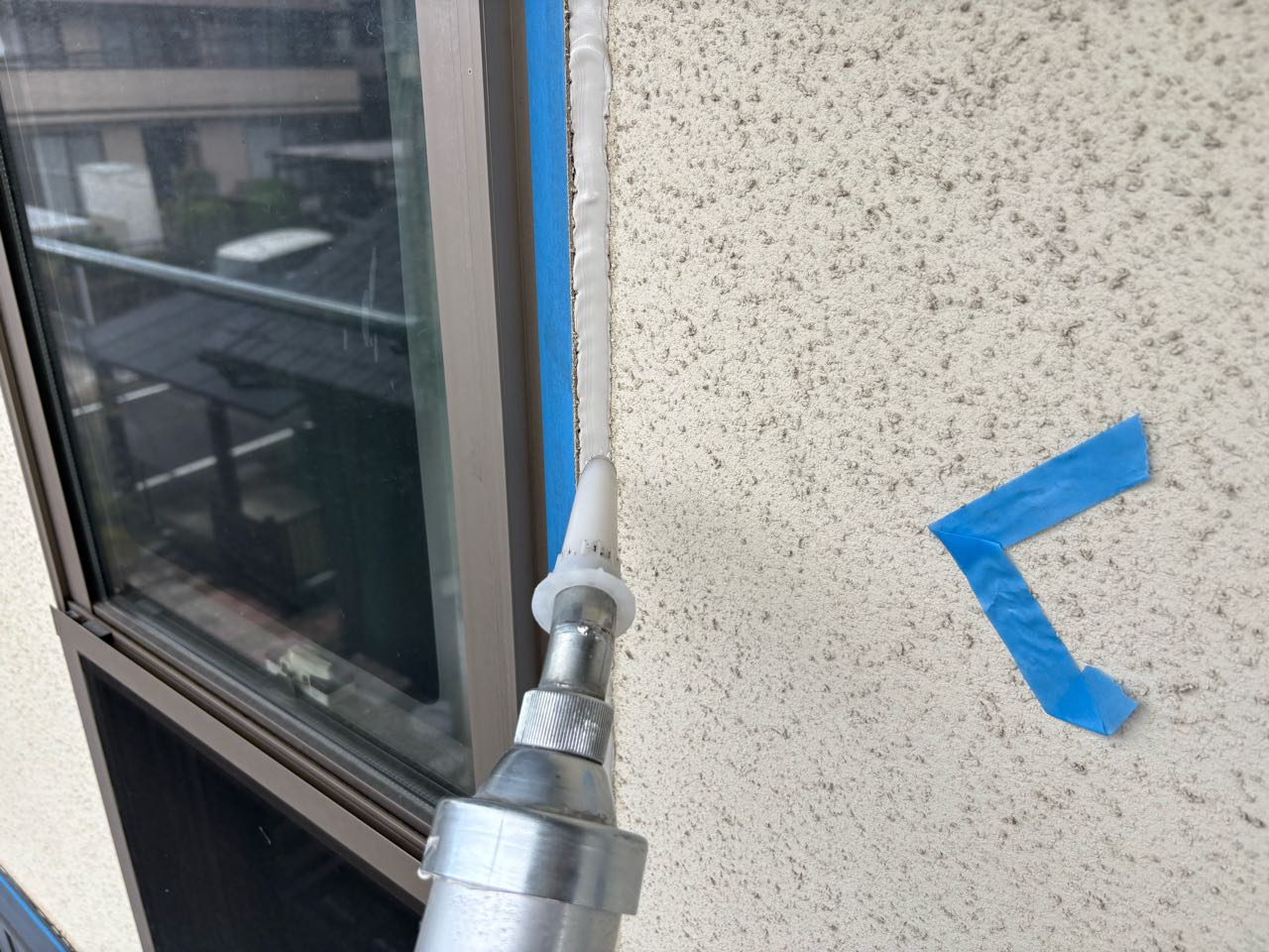 コーキング充填します。