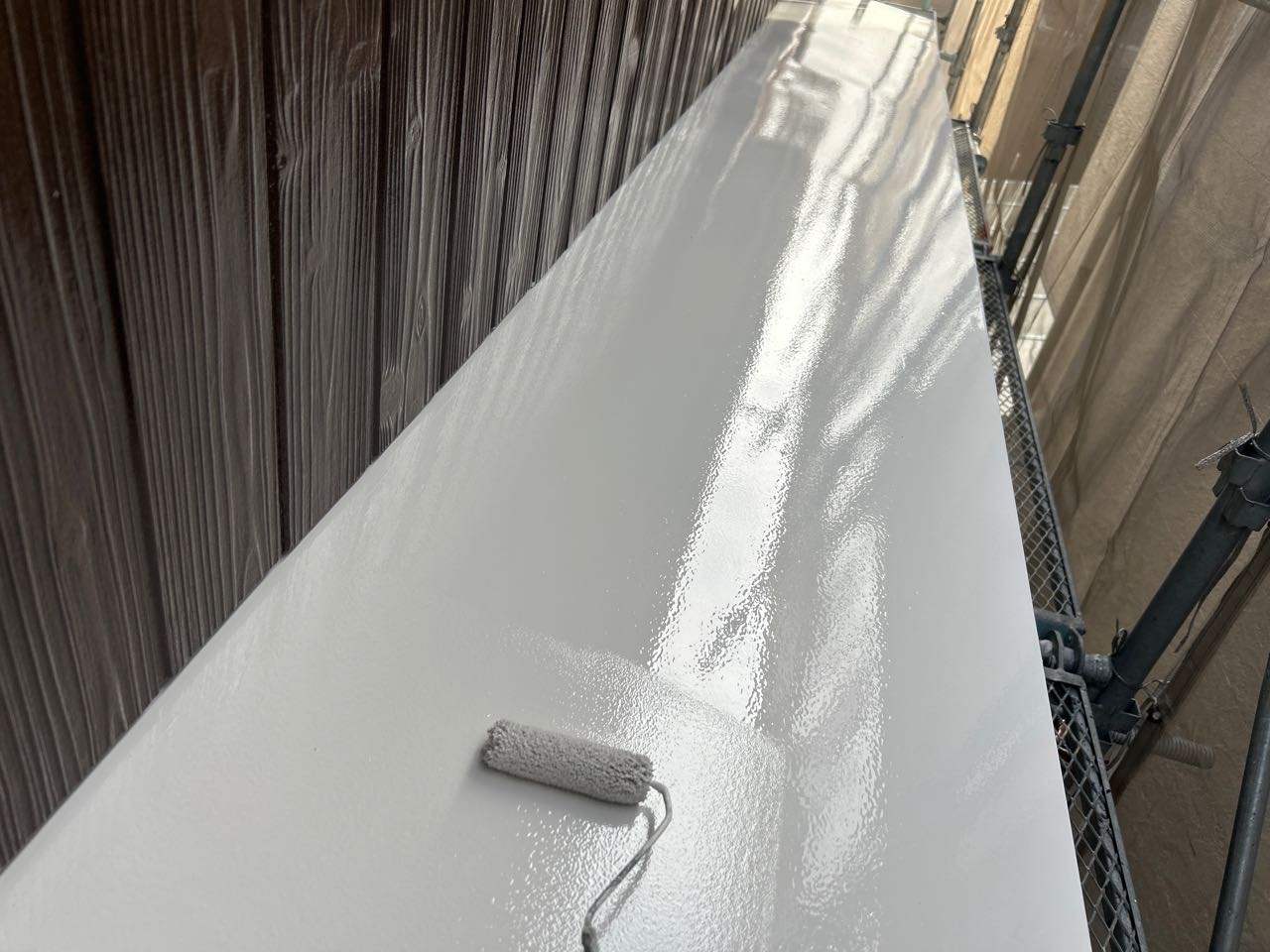 仕上げ塗装2回目です。