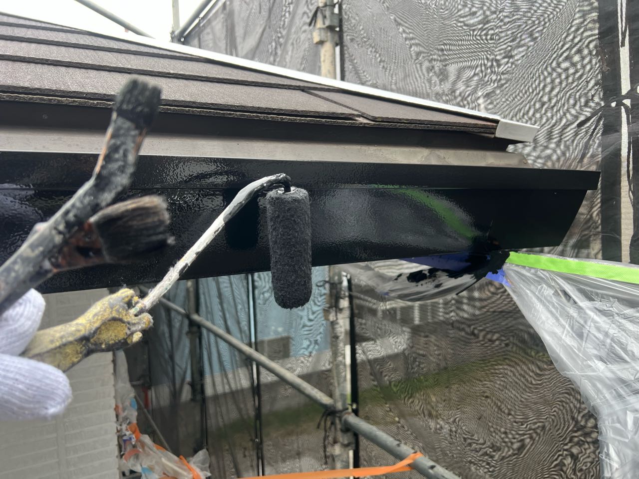 仕上げ塗装2回目です。