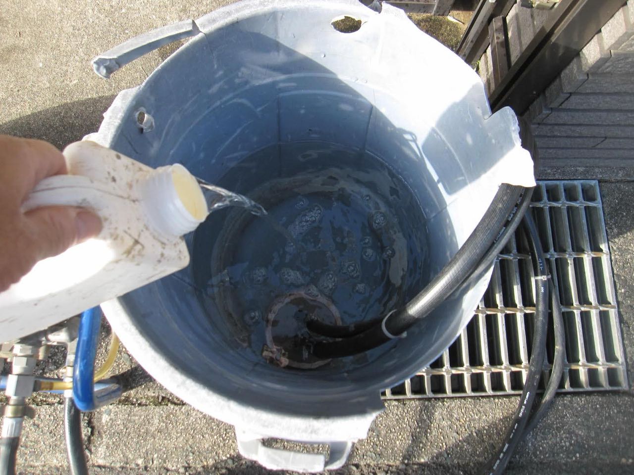バイオ洗浄原液混入。