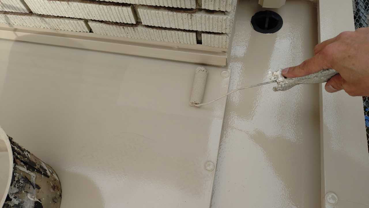 仕上げ塗装2回目です。
