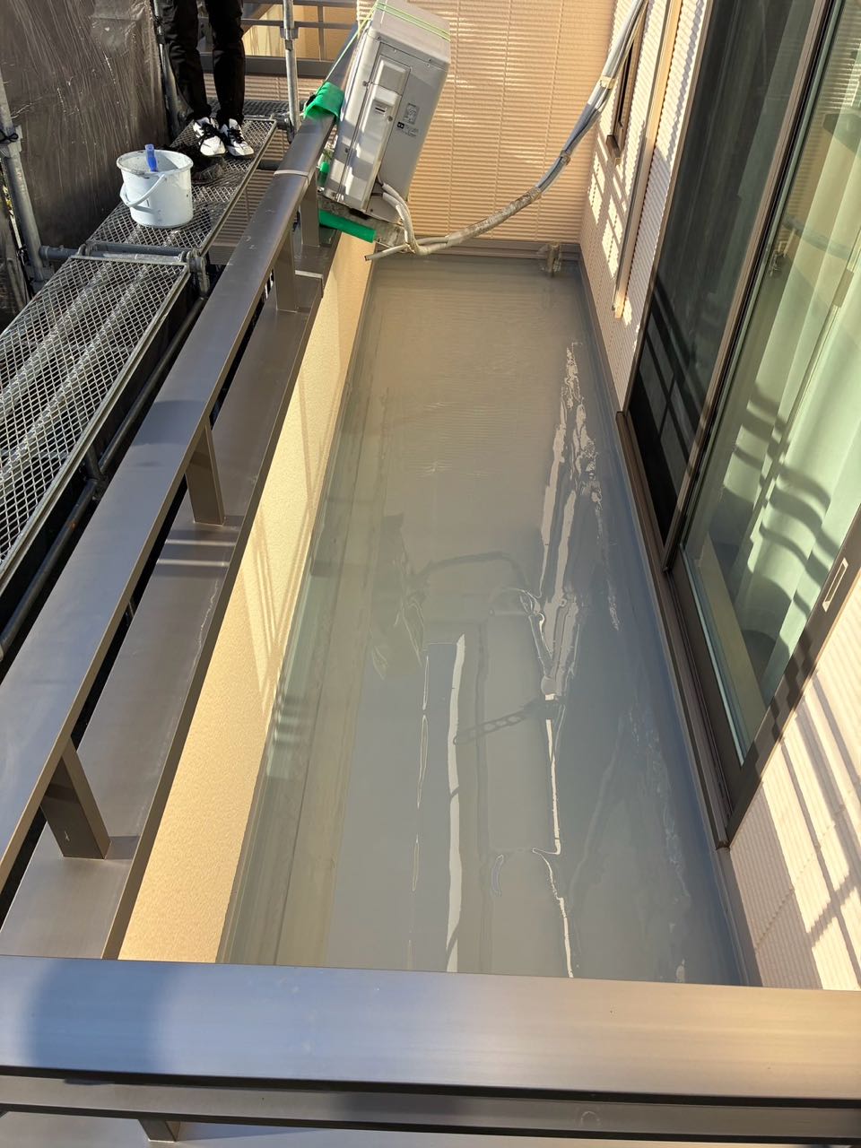 ウレタン防水塗布2回目。