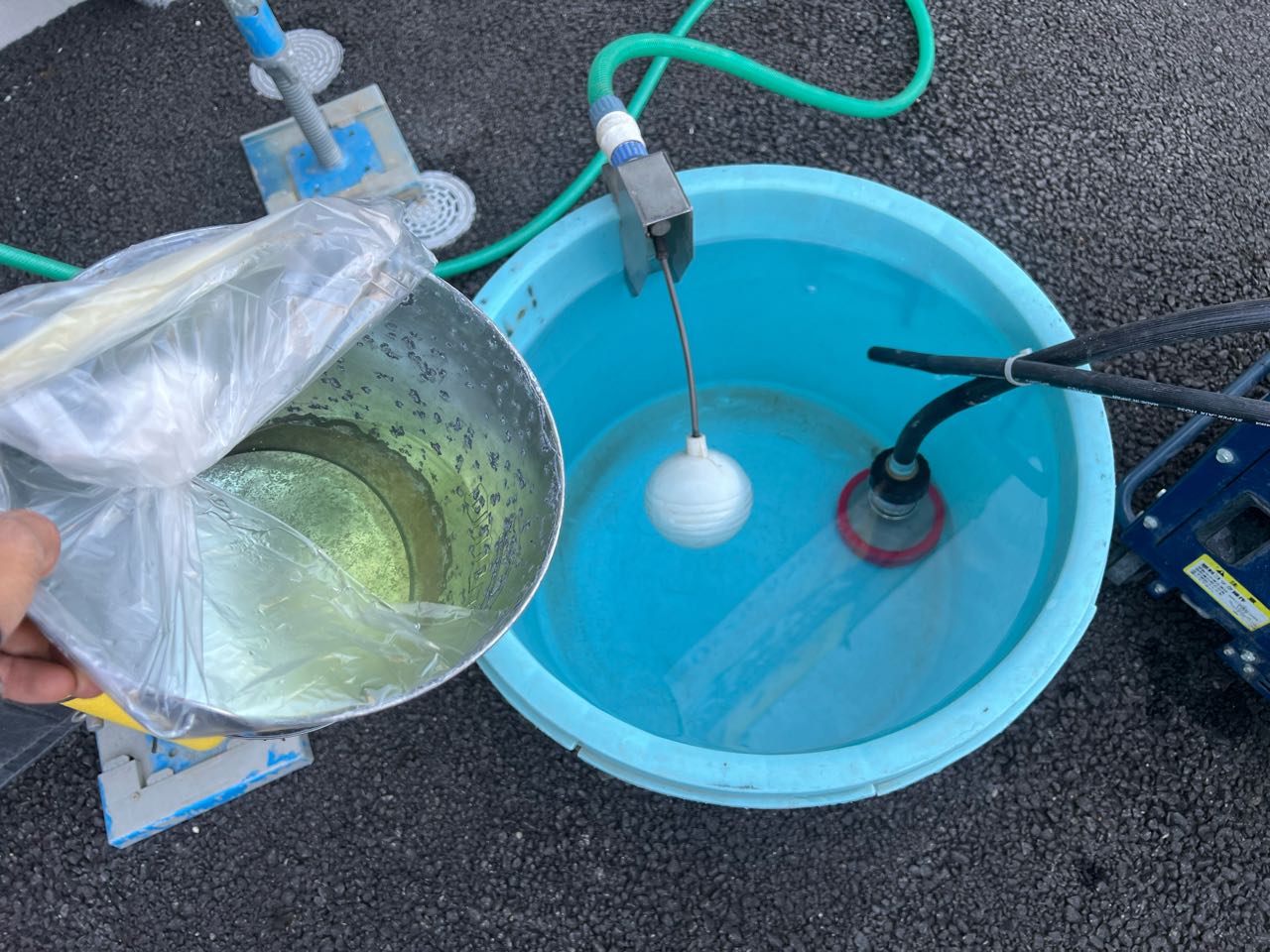 バイオ洗浄原液混入。