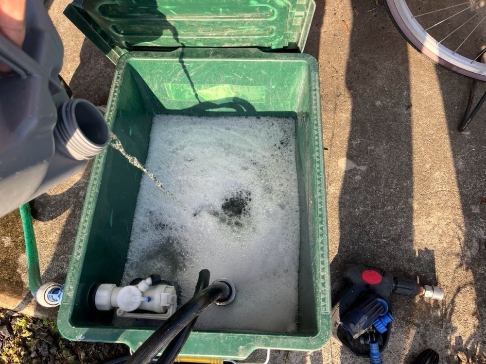 バイオ洗浄原液混入。