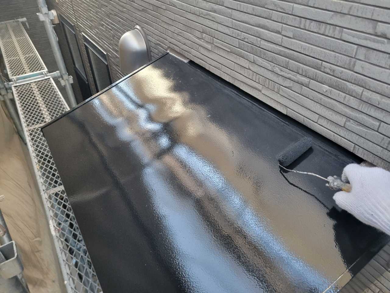 仕上げ塗装2回目です。