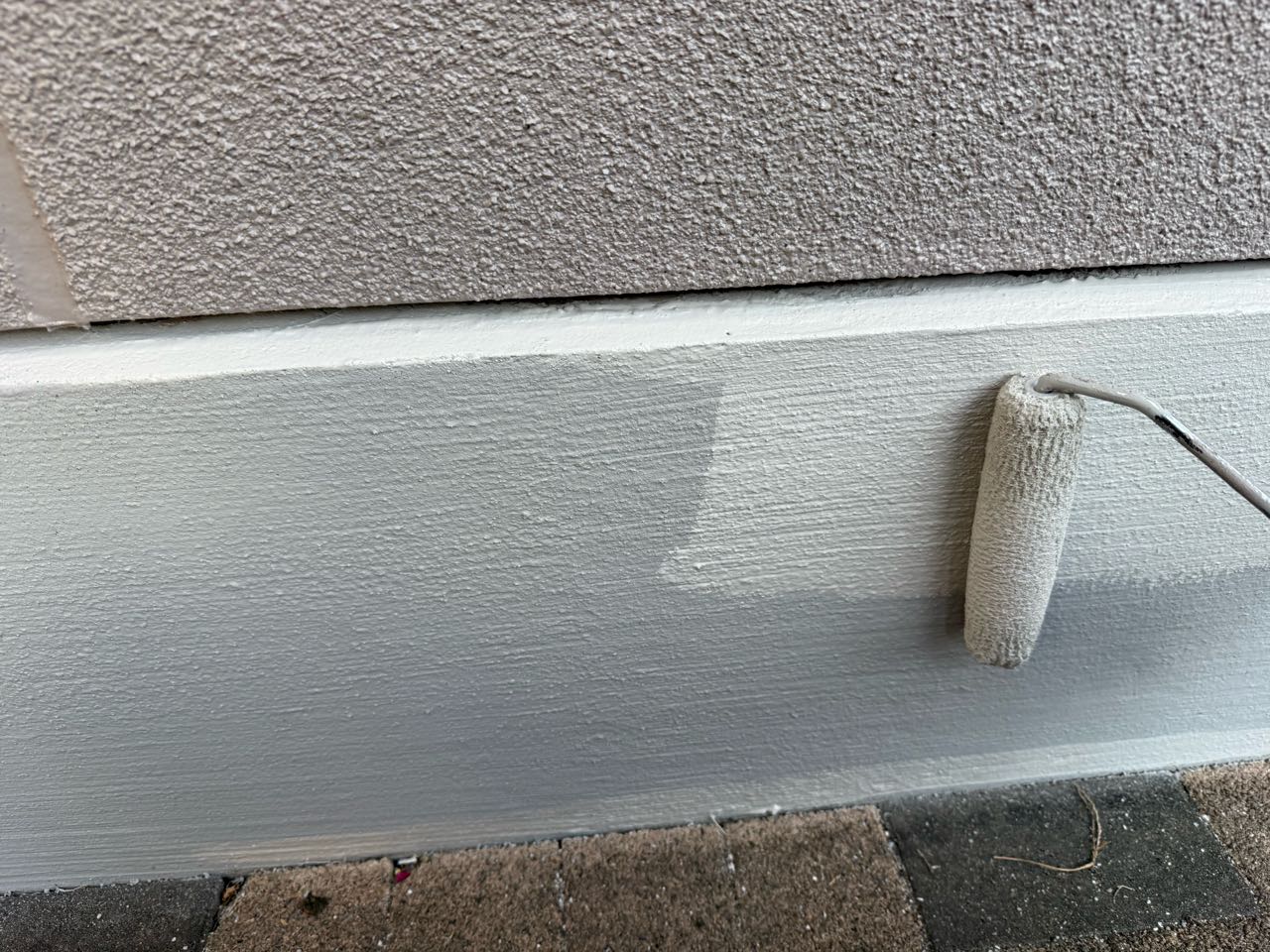 仕上げ塗装2回目です。