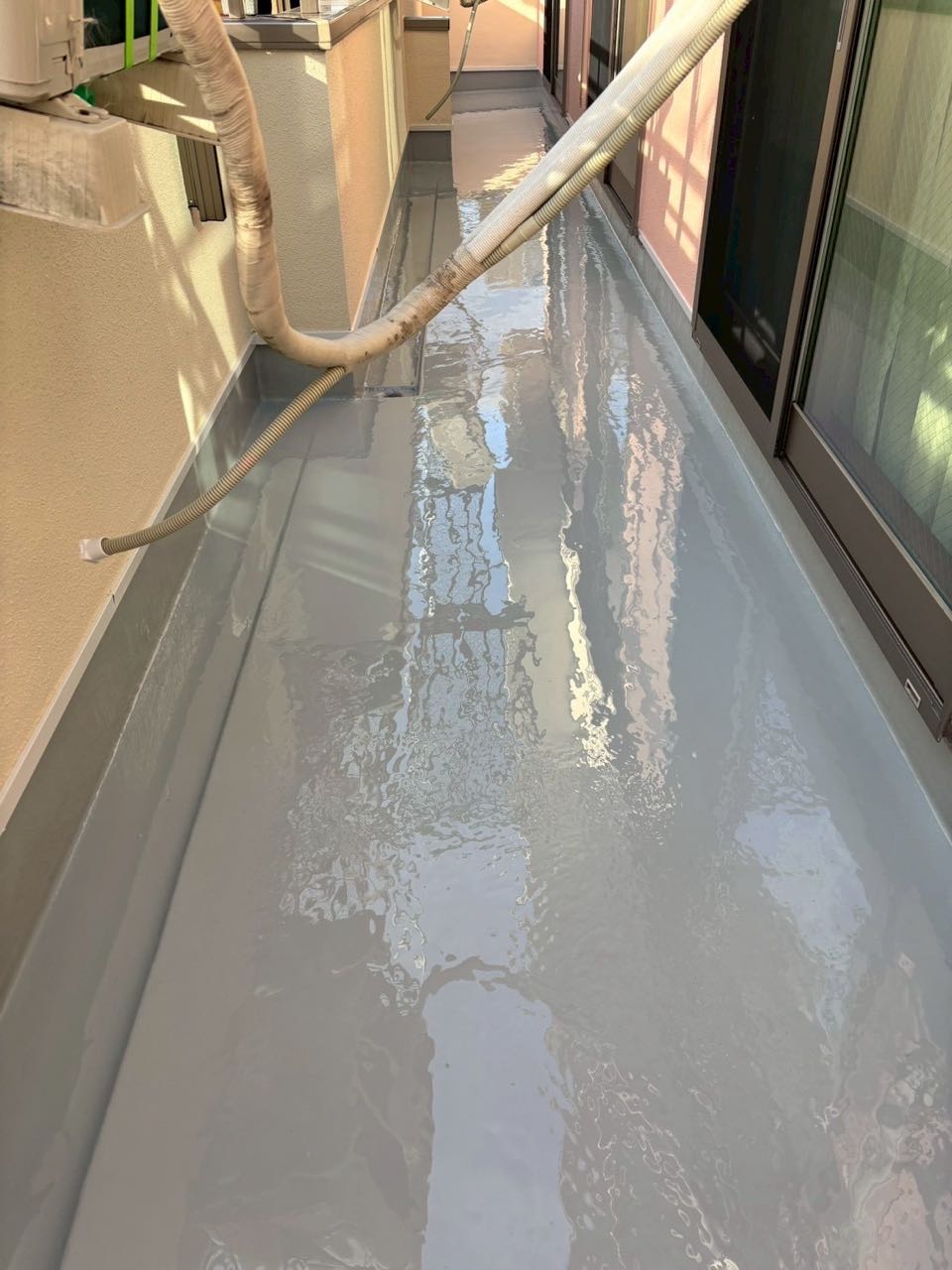 ウレタン防水塗布2回目。