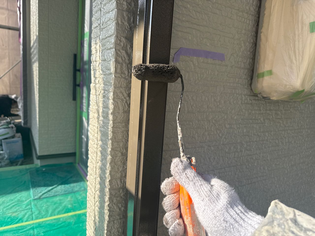 仕上げ塗装2回目です。
