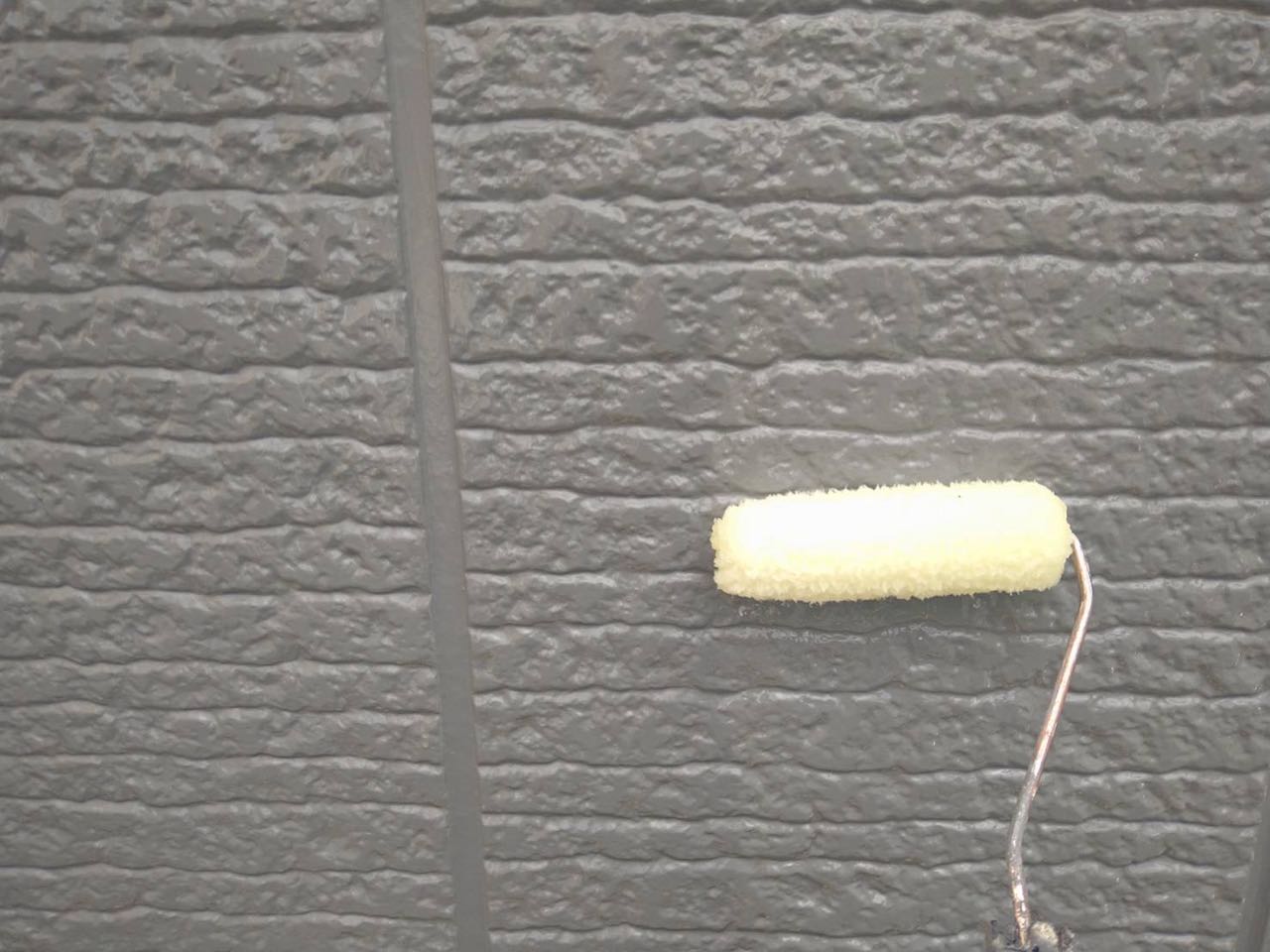 仕上げ塗装2回目です。