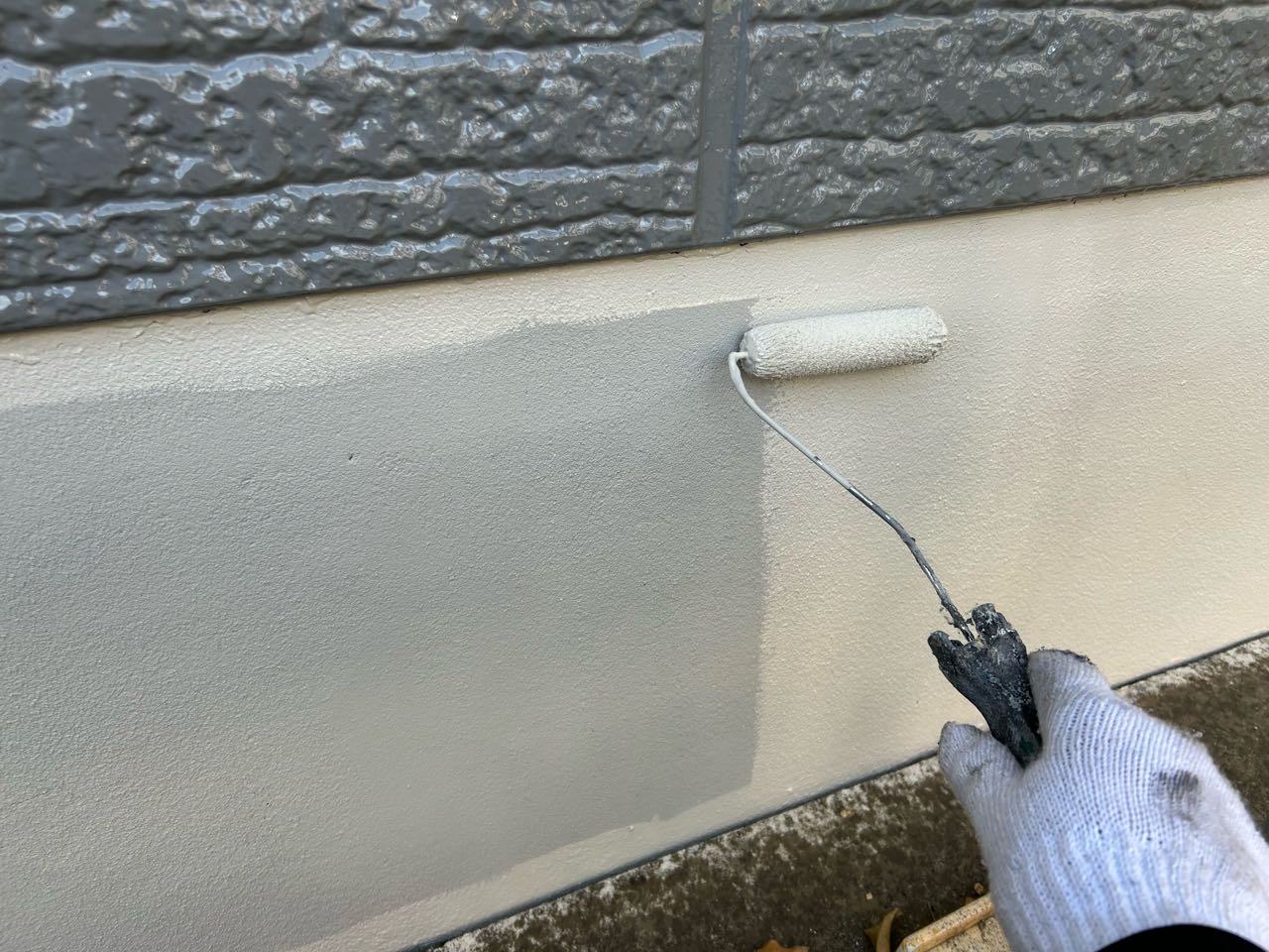 仕上げ塗装2回目です。