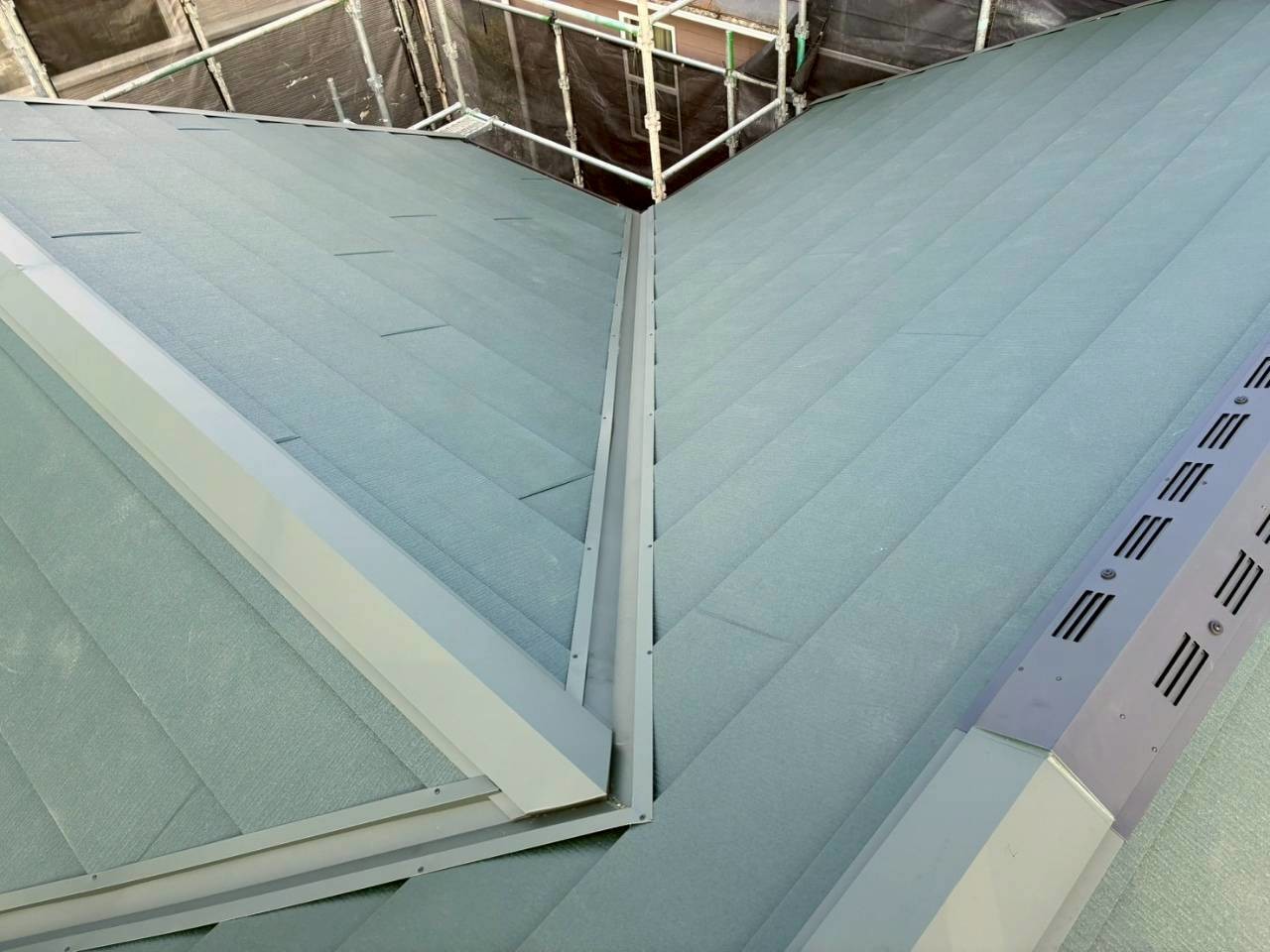 役物の施工です。