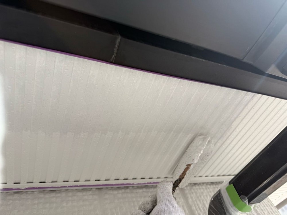 仕上げ塗装2回目です。