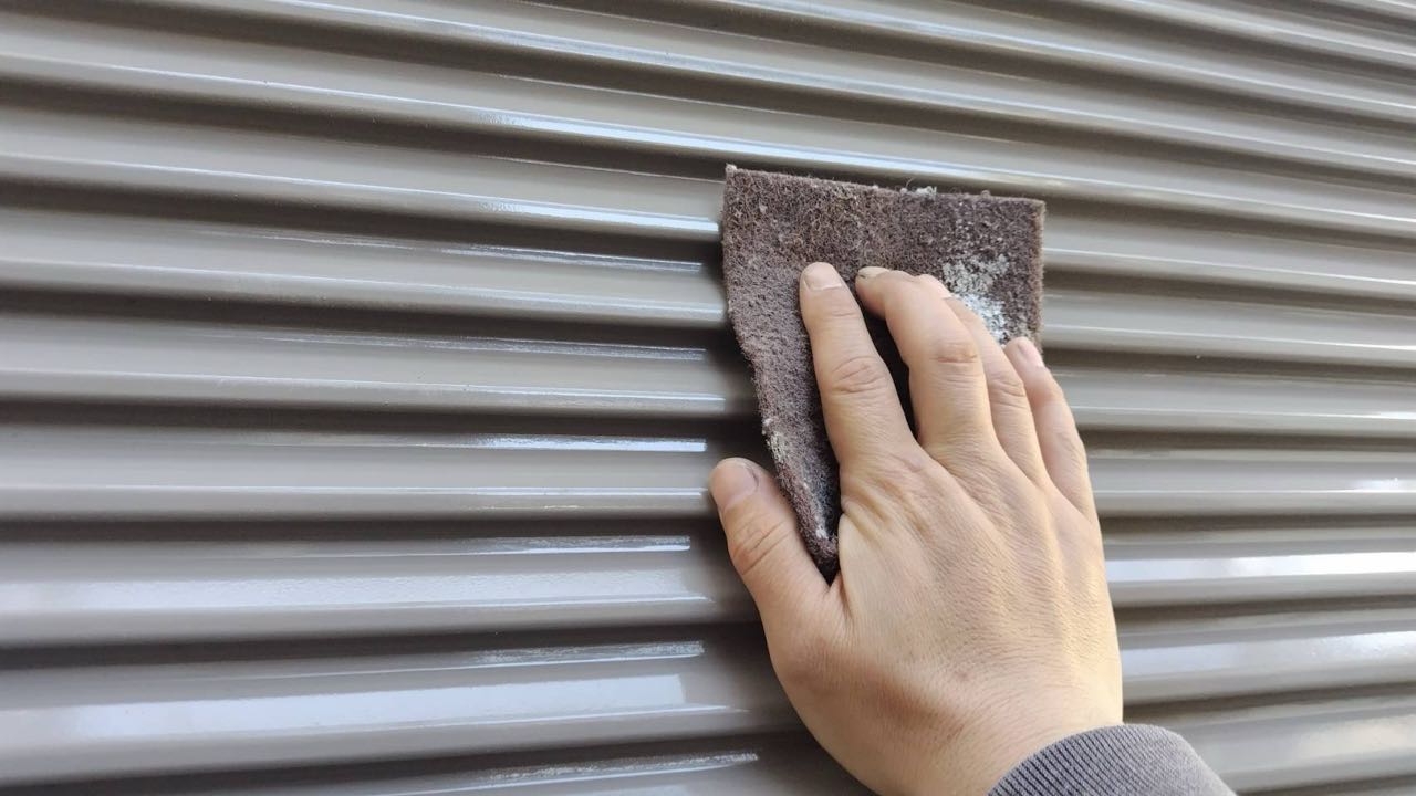 ケレン作業です。