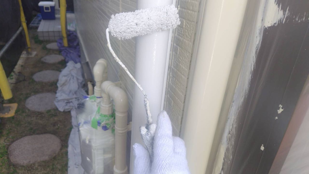仕上げ塗装2回目です。