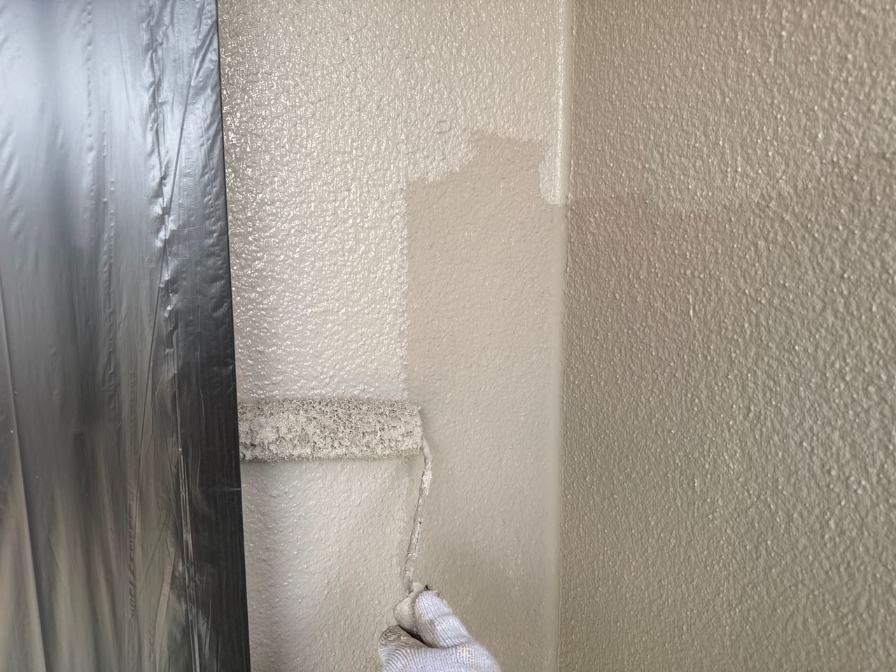仕上げ塗装2回目です。