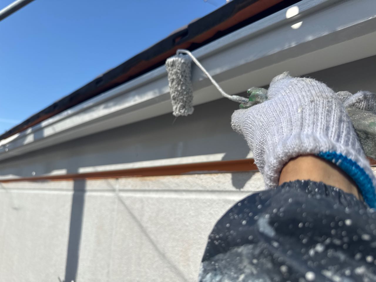 仕上げ塗装2回目です。