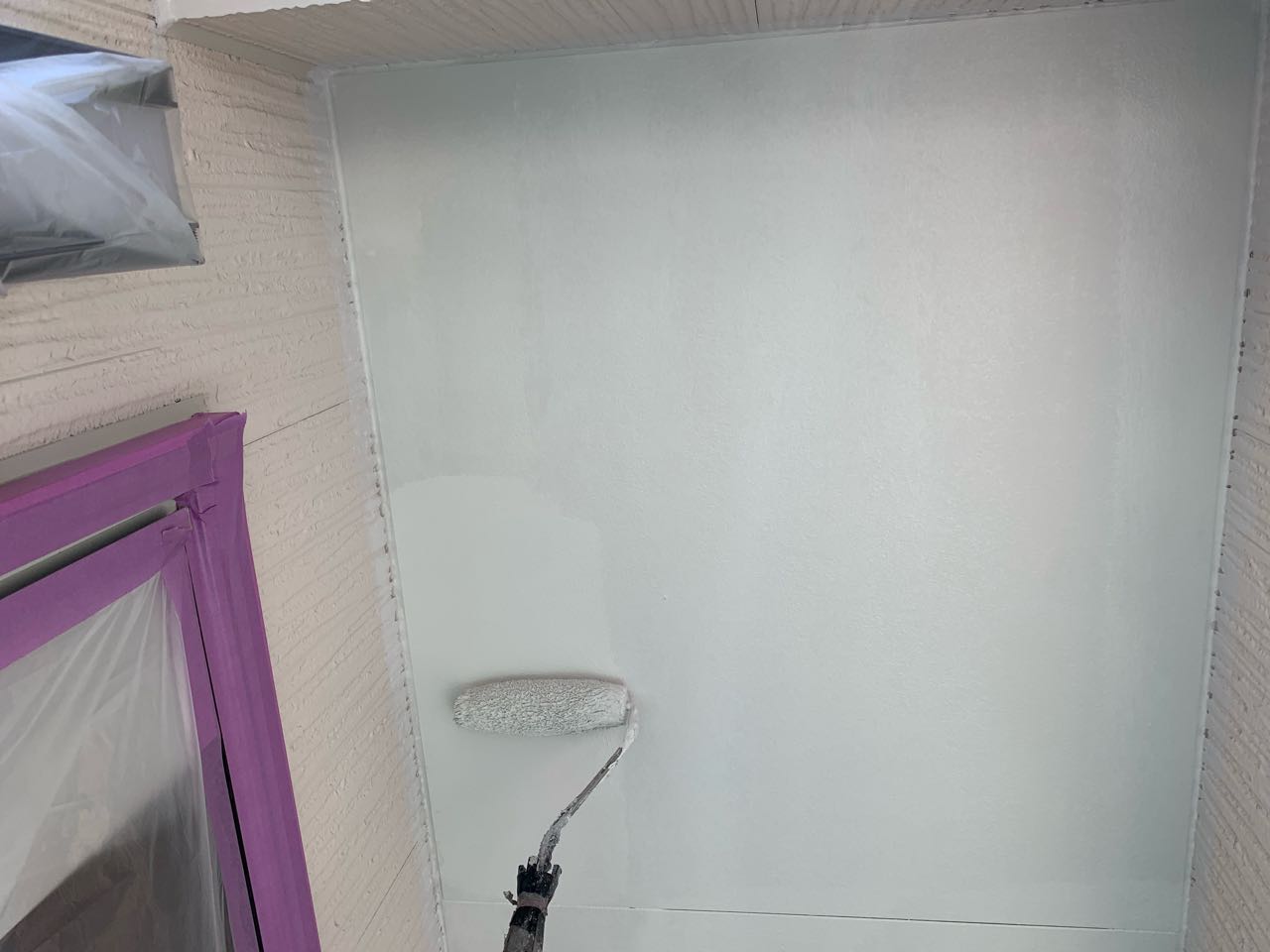 仕上げ塗装2回目です。