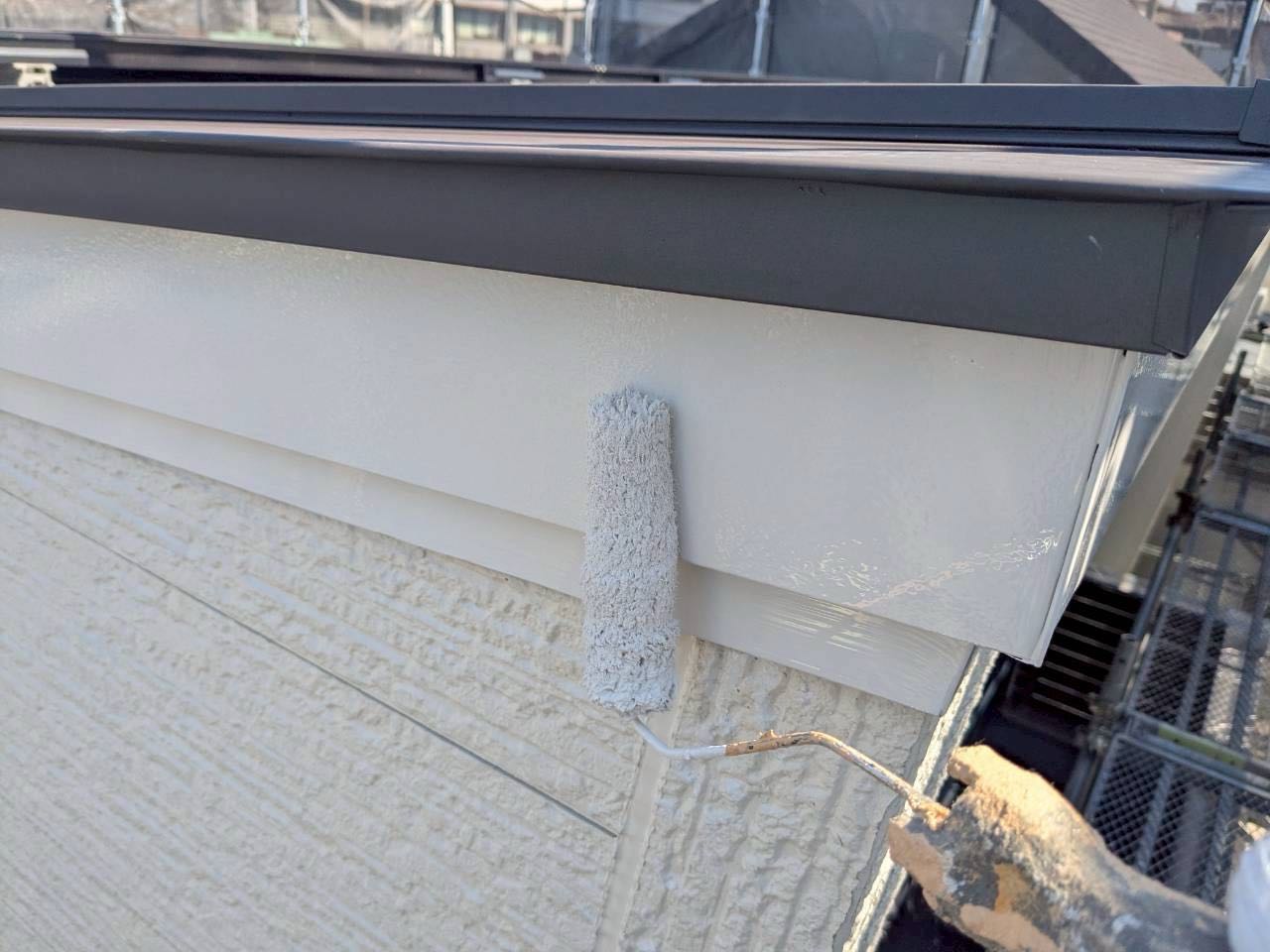 仕上げ塗装2回目です。