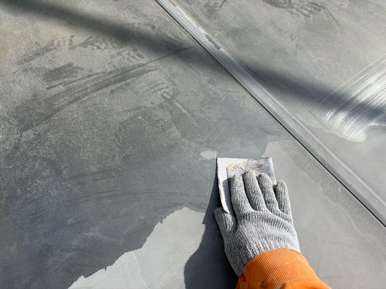 ケレン作業です。