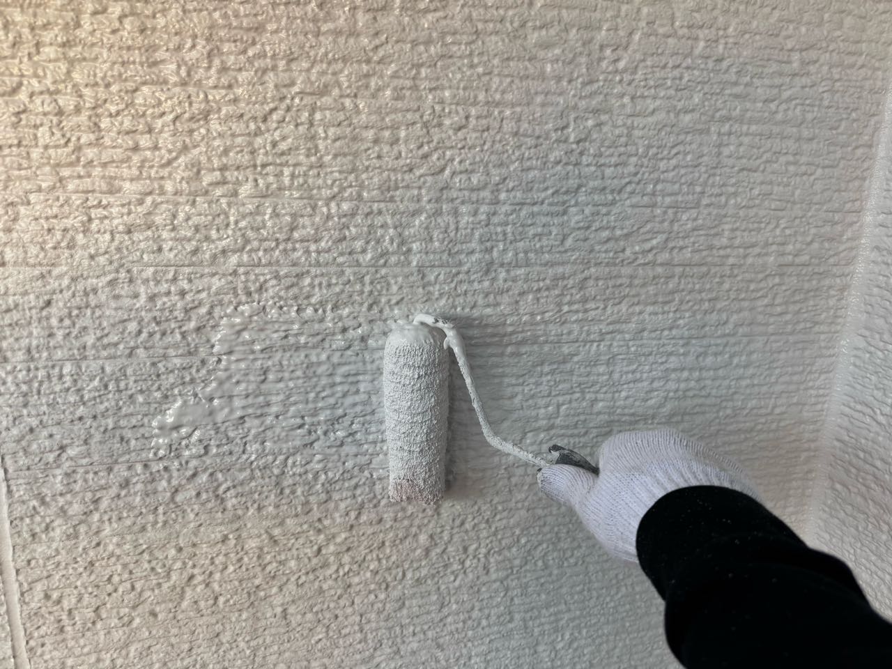 仕上げ塗装2回目です。