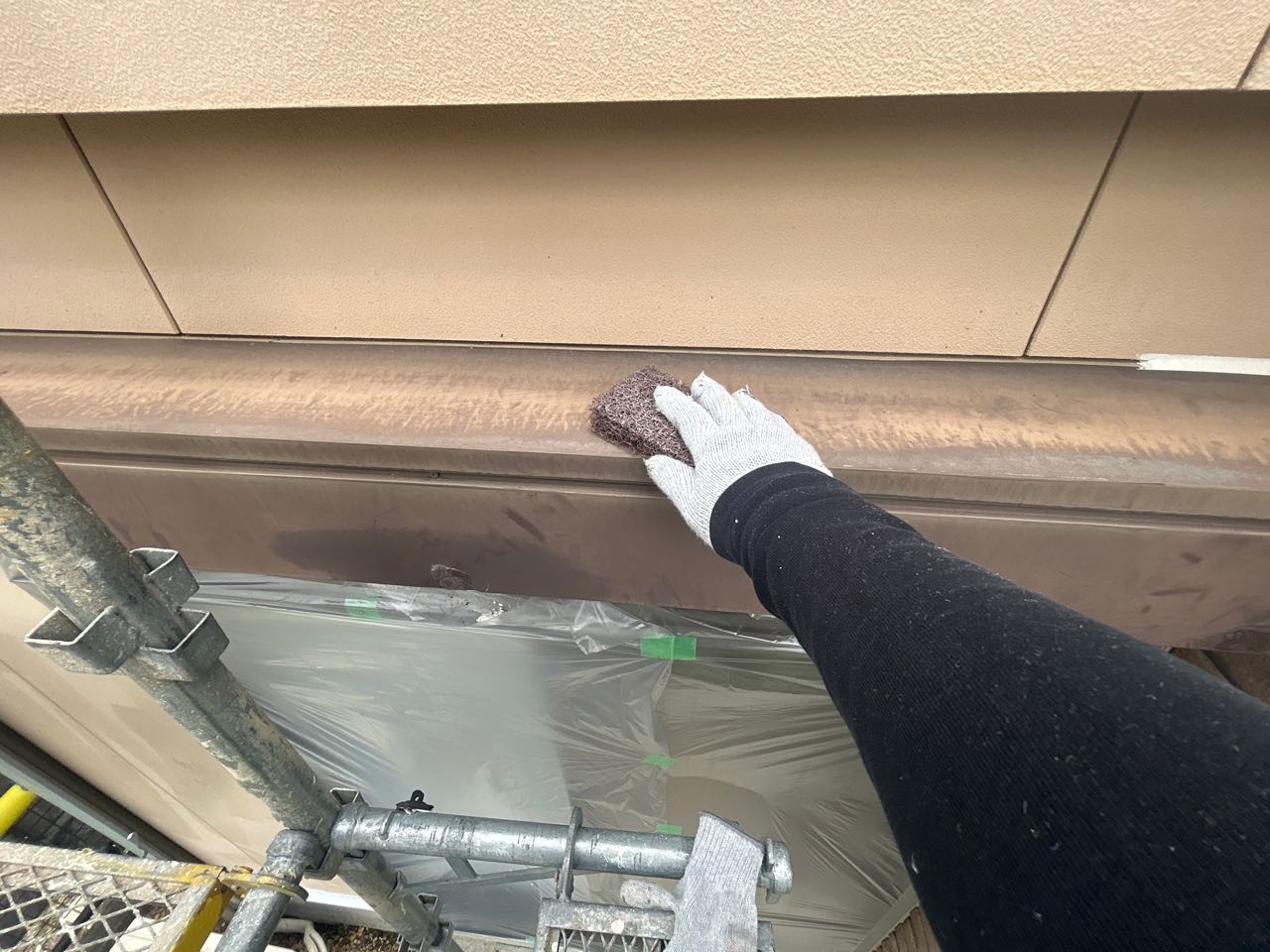 ケレン作業です。