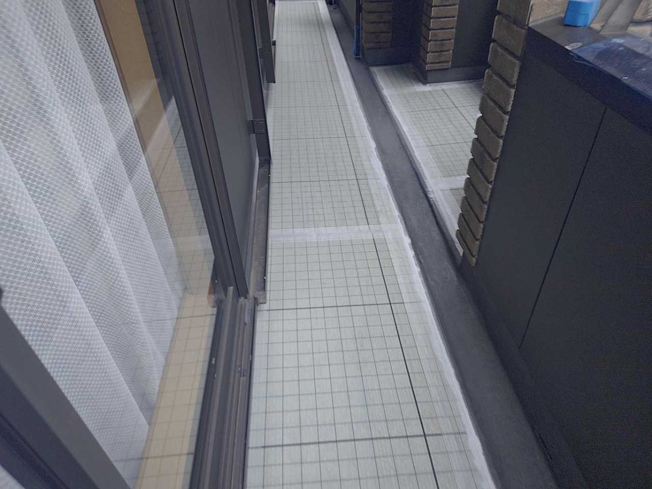 メッシュを貼り強度を上げます。