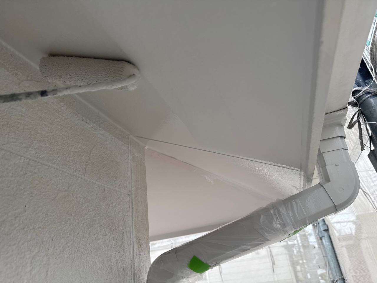 仕上げ塗装2回目です。