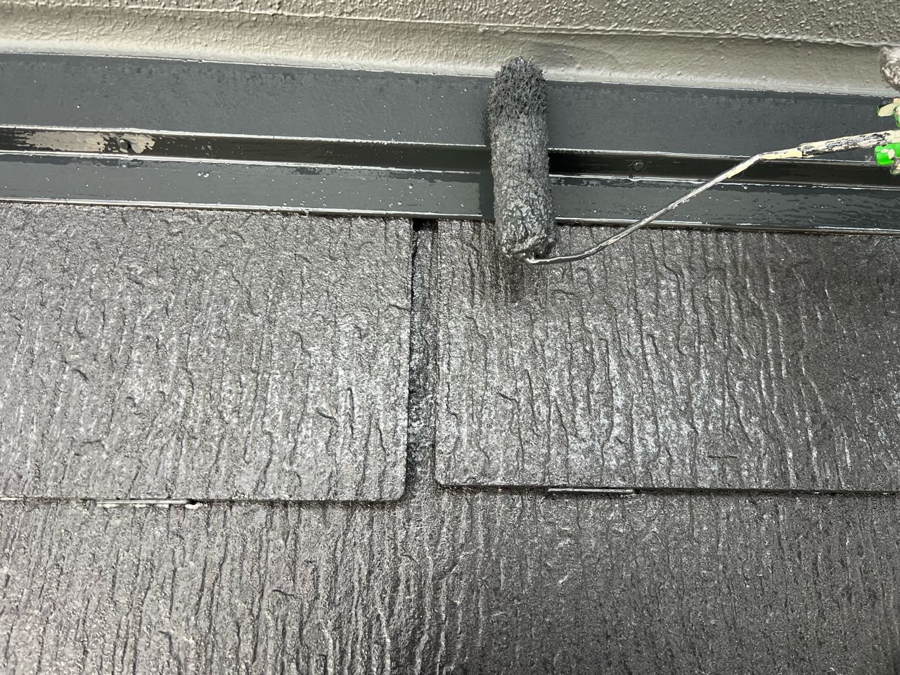 仕上げ塗装2回目です。