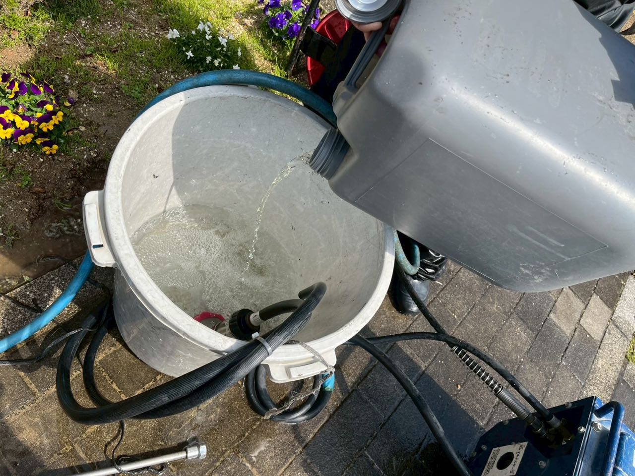 バイオ洗浄原液混入。