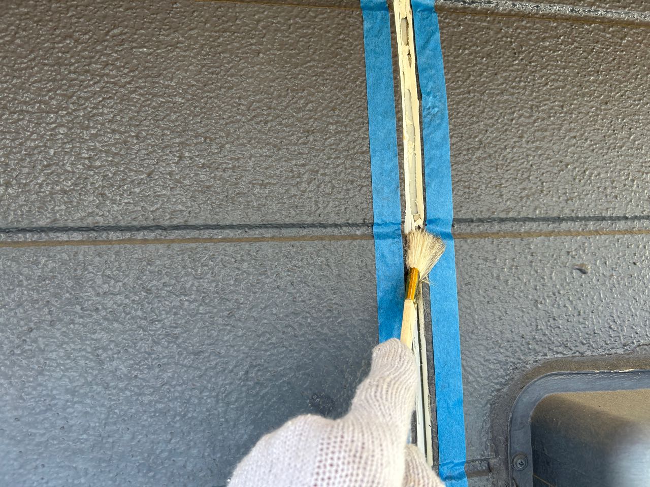 プライマー塗布します。