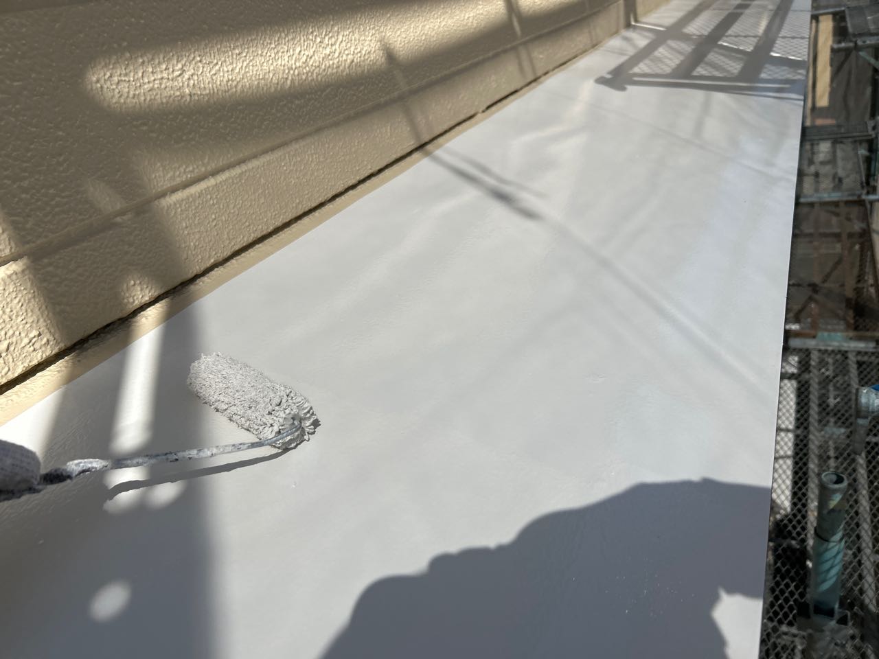 仕上げ塗装2回目です。