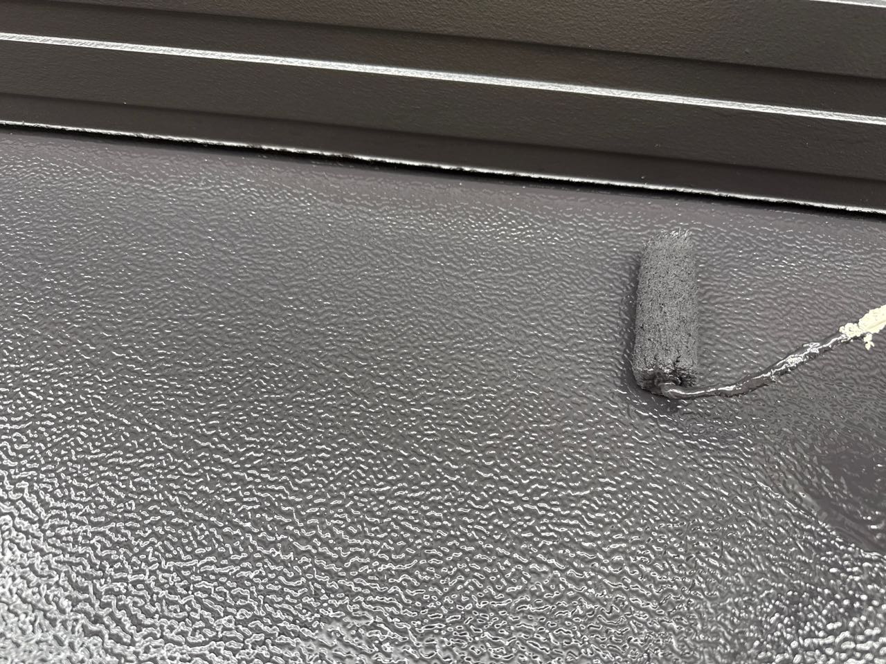 仕上げ塗装2回目です。
