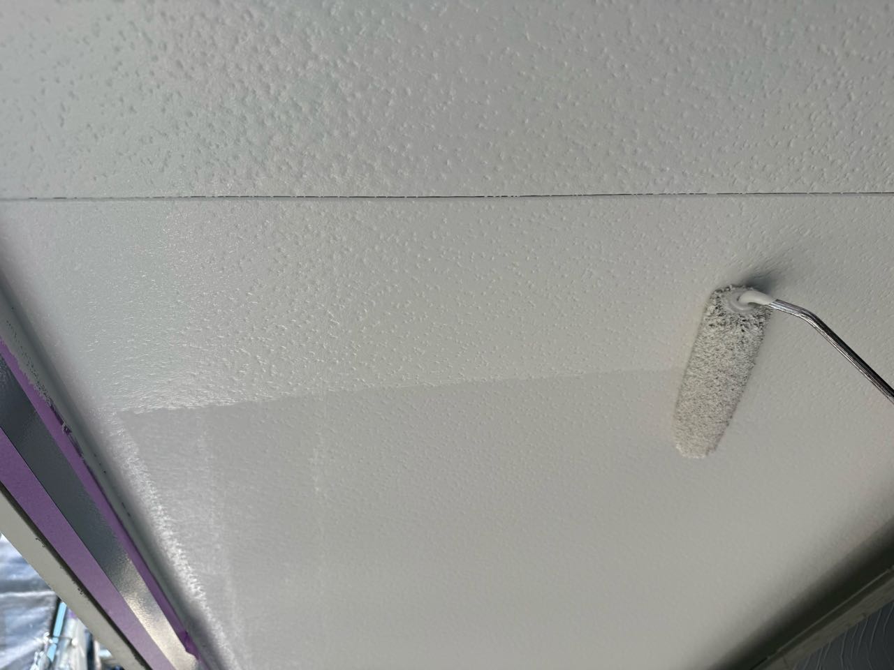 仕上げ塗装2回目です。
