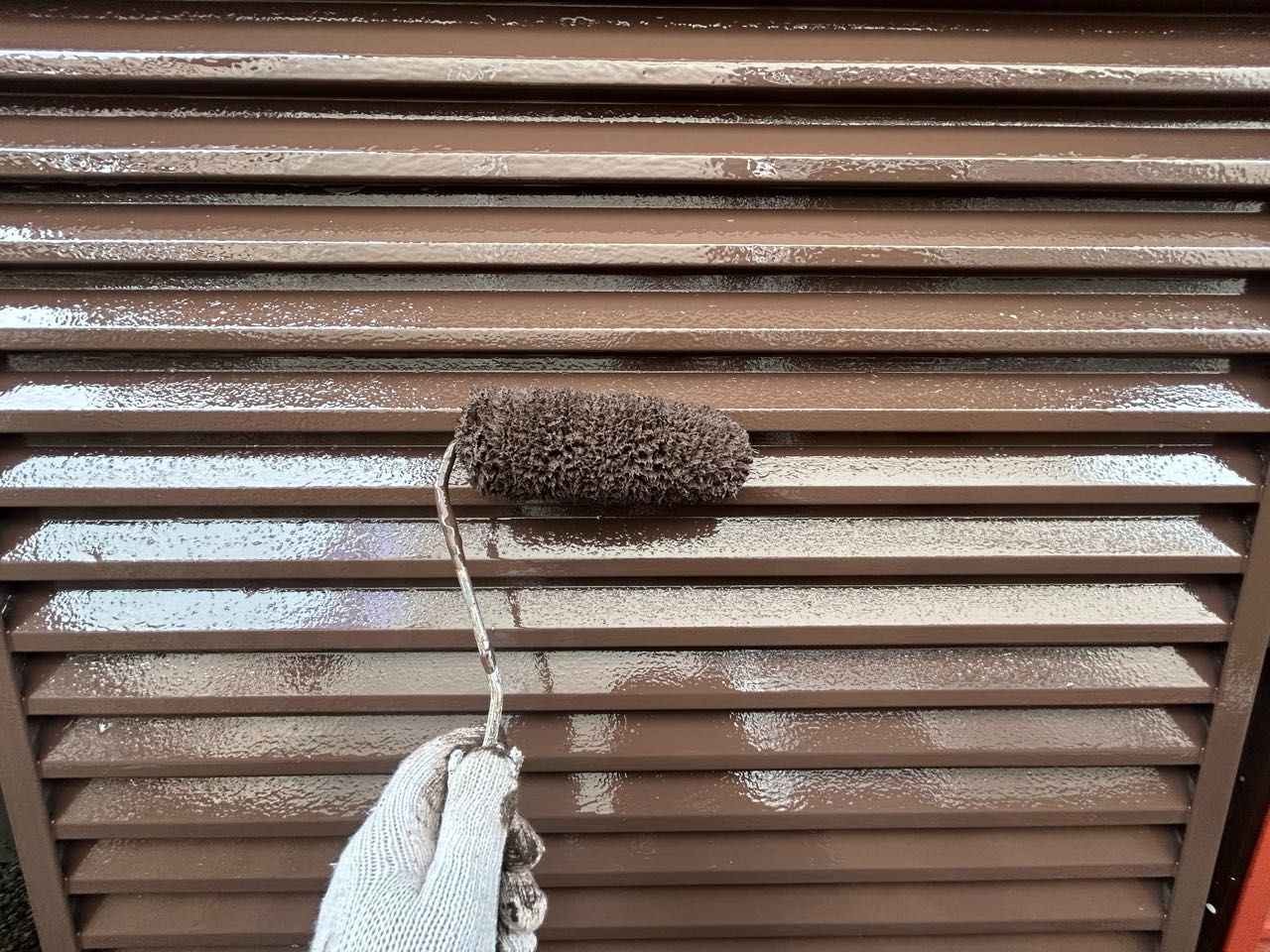 仕上げ塗装2回目です。