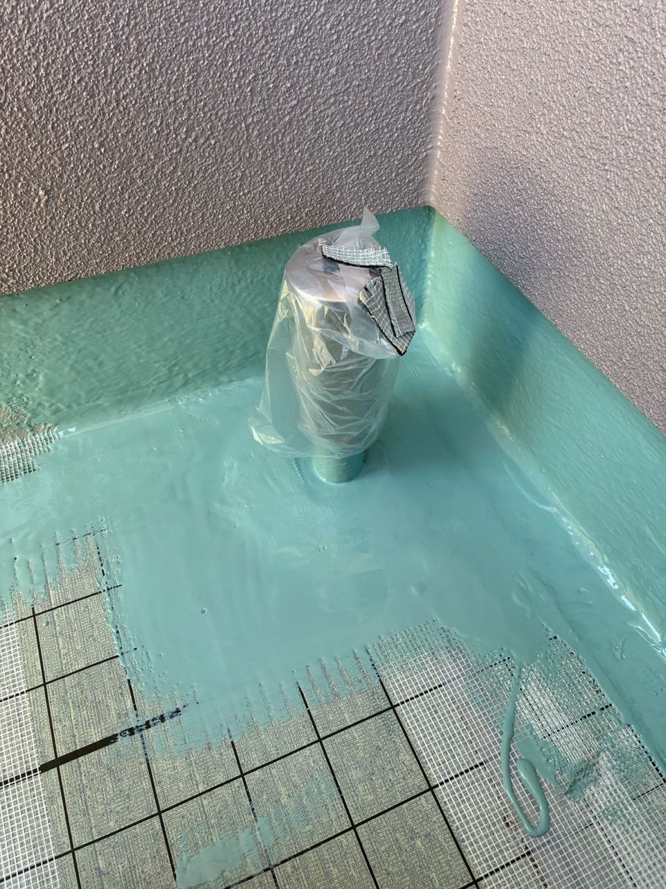 脱気筒を取付けます。