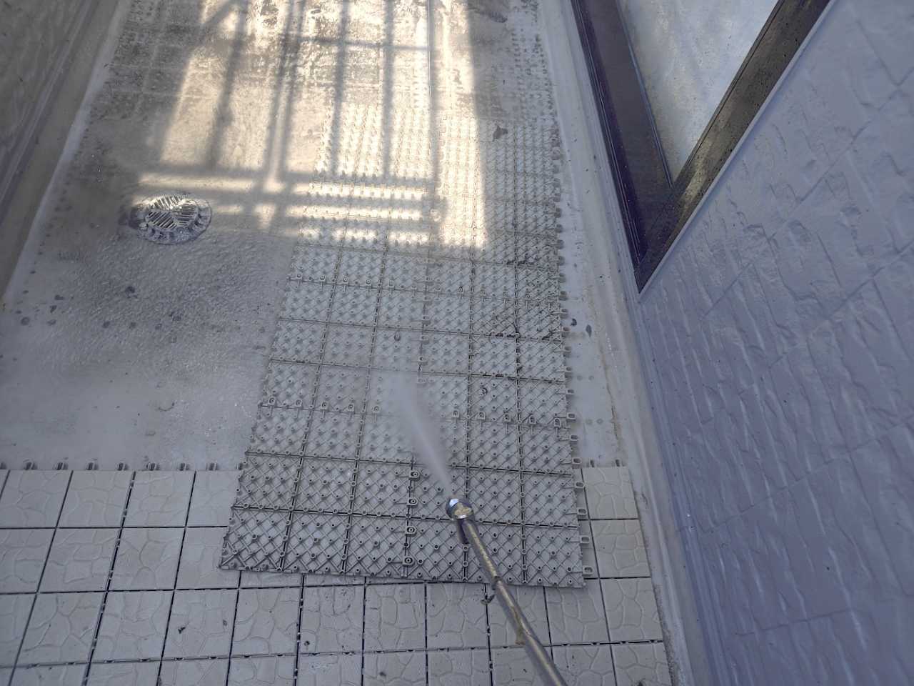 ケレン作業です。