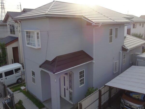 愛豊建設様施工のお住まいの岡崎市西大友町 W様邸 外壁塗装・ベランダ防水・屋根カバー工法施工事例