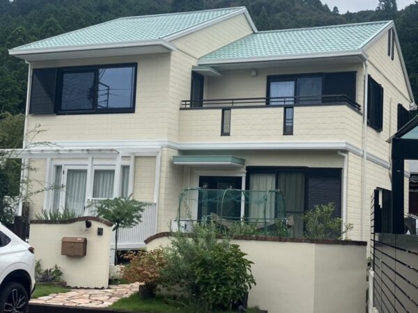 セキスイハイム様施工のお住まいの岡崎市上衣文町 N様邸 外壁塗装・ベランダ防水・屋根塗装施工事例