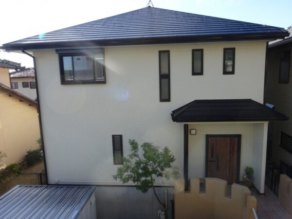 ヤマダホーム様施工のお住まいの豊田市梅坪町 N様邸 外壁塗装・ベランダ防水・屋根カバー工法施工事例